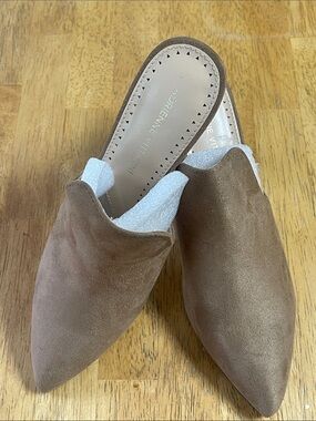 Adrienne Vittadini Brown Suede Pointed-Toe Slip-On Mules  7.5